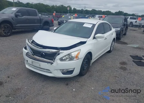 2015 Nissan Altima 2.5 S from USA, damaged, VIN 1N4AL3AP8FN906214